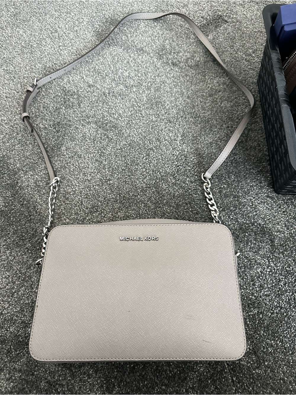 Michael Kors Crossbody Bag in Light Gray